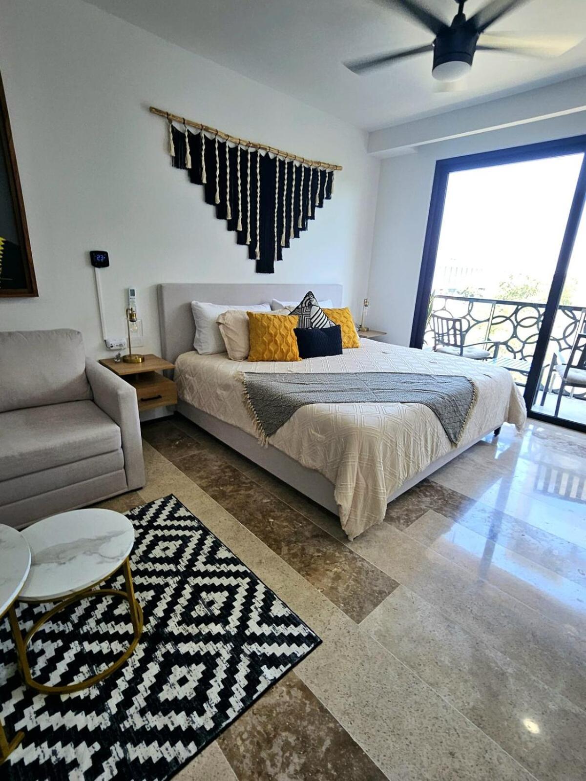 Stylish With Roof Ocean Views Near Mamitas And 5th Ave Playa del Carmen