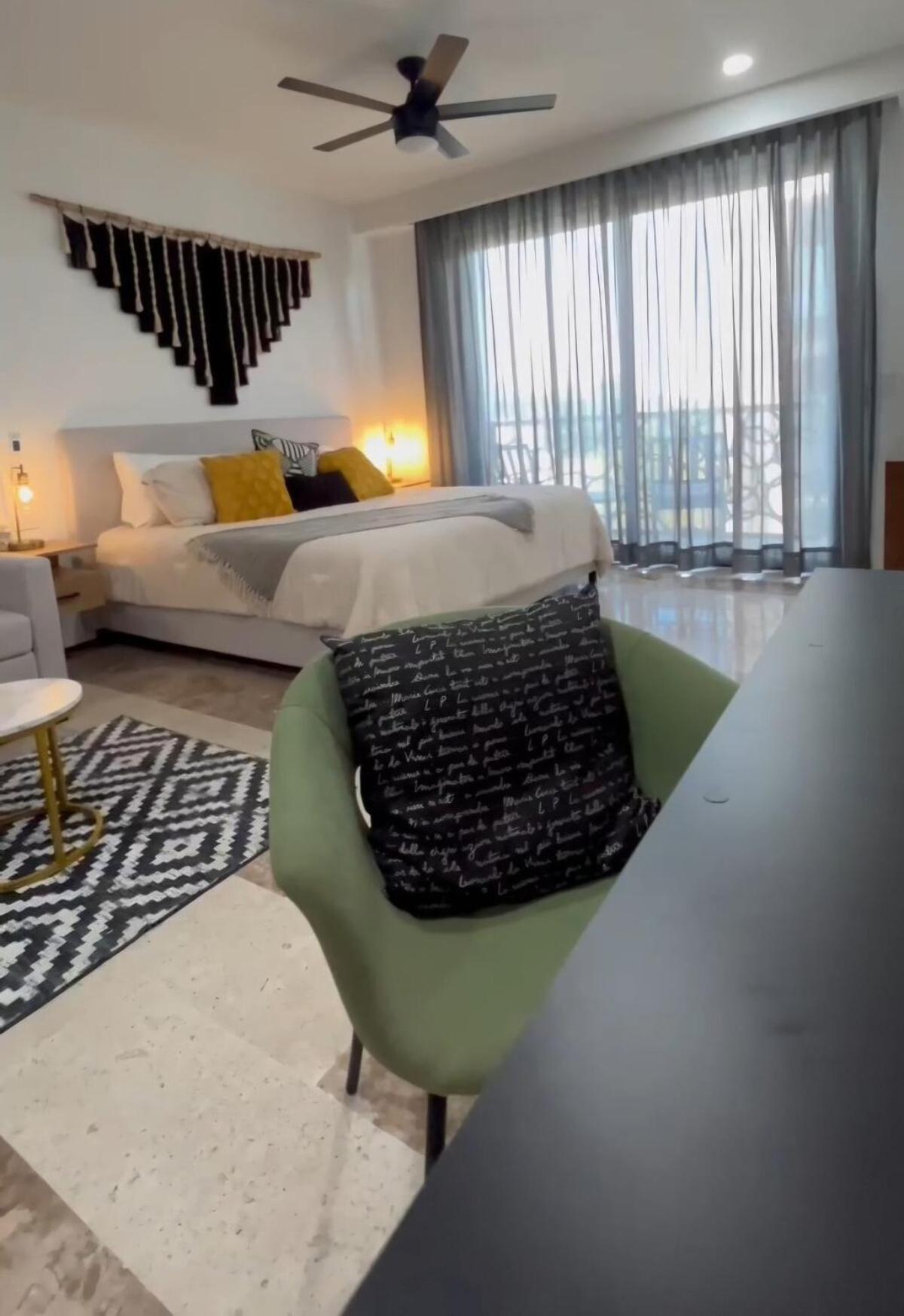 Stylish With Roof Ocean Views Near Mamitas And 5th Ave Playa del Carmen